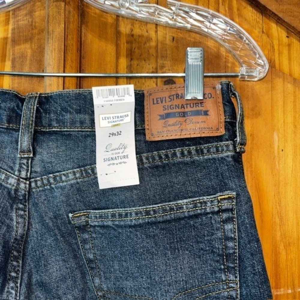 Signature by Levi Strauss Gold Label Bootcut Jeans Dark Wash 29x32 Ultimate Flex - Picture 6 of 8